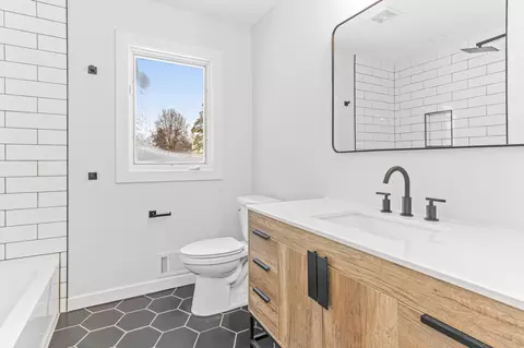 2042 Flint Ln, Eagan, MN 55122 photo 16