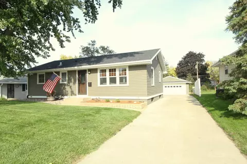 2104 Elton Hills Dr NW, Rochester, MN 55901