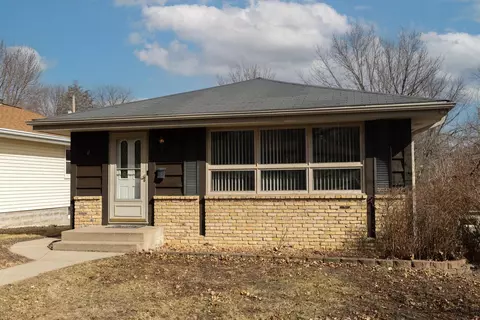 3218 Indiana Ave N, Robbinsdale, MN 55422
