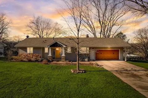 5216 Birch Rd, Minnetonka, MN 55345