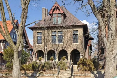 339 Summit Ave #3, Saint Paul, MN 55102