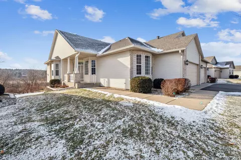 832 Woodduck Dr, Woodbury, MN 55125
