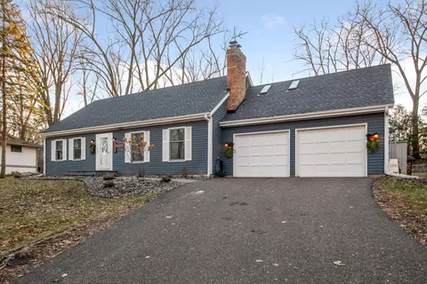 3610 Sunrise Dr E, Minnetonka, MN 55345