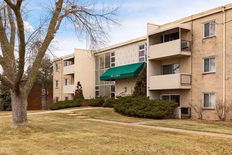 7000 Sandell Ave #10, Edina, MN 55435
