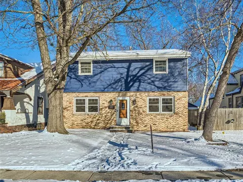 3722 Noble Ave N, Robbinsdale, MN 55422