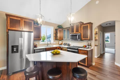 1129 115th Cir NE, Blaine, MN 55434