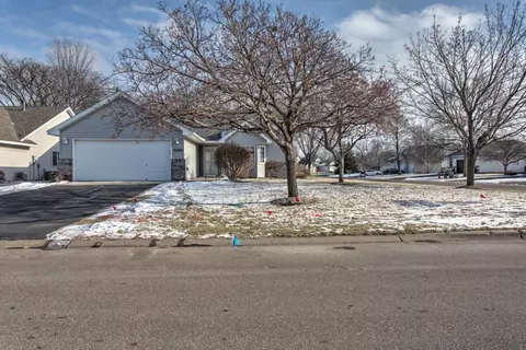9200 Dunbar Knl N, Brooklyn Park, MN 55443
