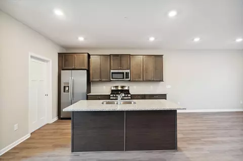 13647 Marsh View Trl, Rogers, MN 55374