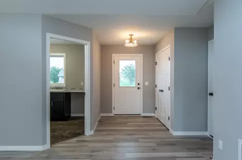 9275 Viking St, Brainerd, MN 56401 photo 3