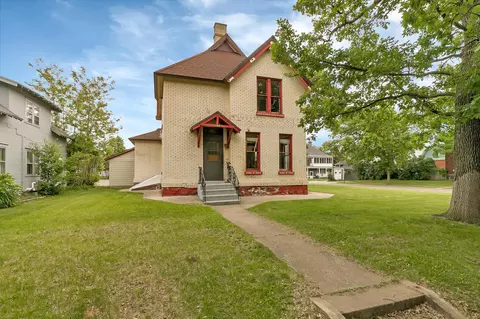 356 6th Ave S, Saint Cloud, MN 56301