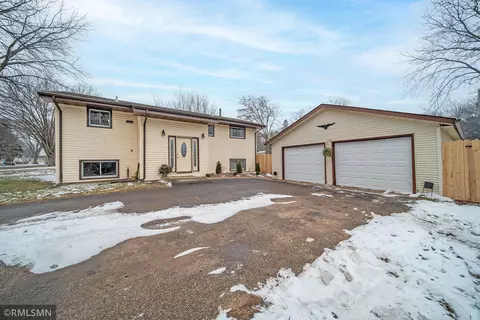 7540 Laverne Ave S, Cottage Grove, MN 55016