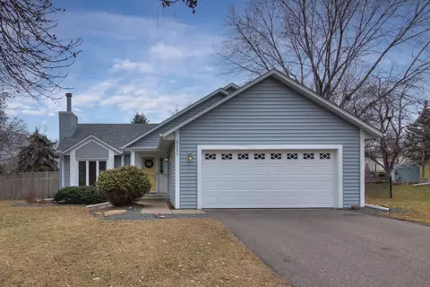 3121 Leyland Trl, Woodbury, MN 55125