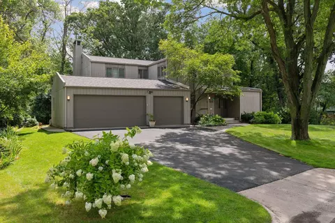 1788 Maryland Ave N, Golden Valley, MN 55427