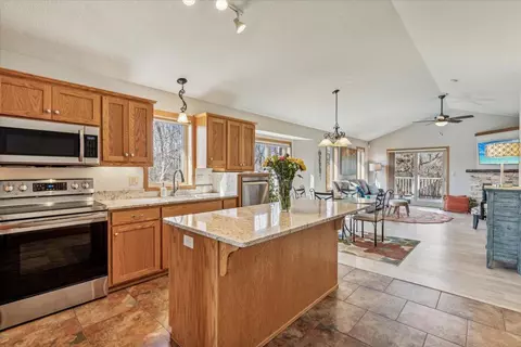 Kitchen - 2744 Platinum St, Saint Augusta, MN 56301 photo 3 of 5