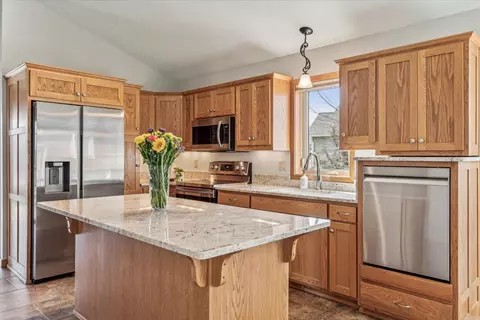 Kitchen - 2744 Platinum St, Saint Augusta, MN 56301 photo 1 of 5