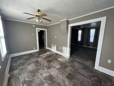 405 Park St S, Fairfax, MN 55332