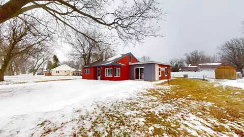 201 Netherlands Ave E, Hollandale, MN 56045