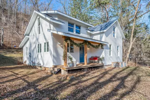 16060 Saint Croix Trl N, Marine On Saint Croix, MN 55047