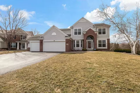 2315 Golf Dr, Woodbury, MN 55129