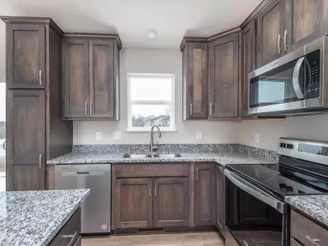 2135 River Bend Trl, Mayer, MN 55360 photo 12