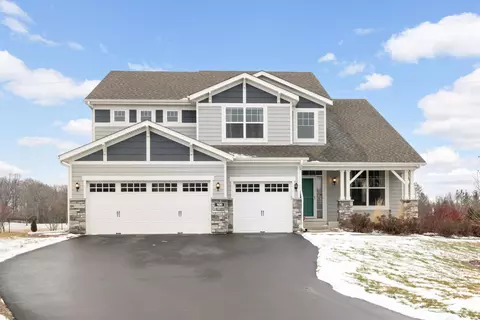 900 Cascade Dr, Chaska, MN 55318