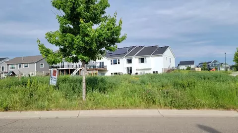 4405 Savanna Trl, Chaska, MN 55318