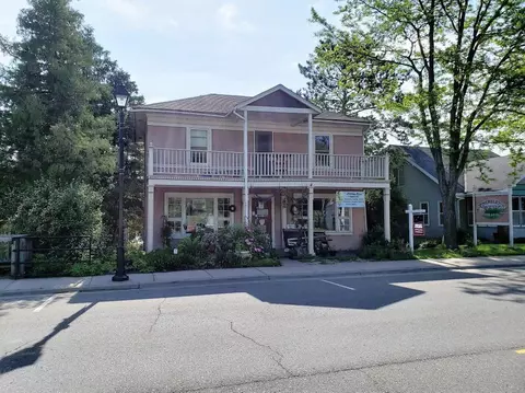 418 Bench St, Taylors Falls, MN 55084
