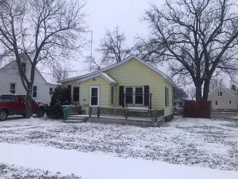 201 SE 7th Ave SE, Waseca, MN 56093