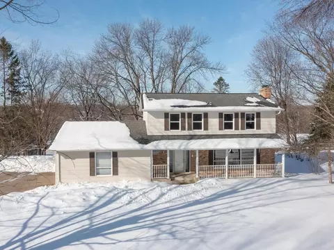 5930 Ivy Ln, Minnetonka, MN 55345