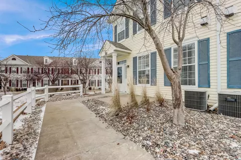 769 Cobblestone Way, Shakopee, MN 55379