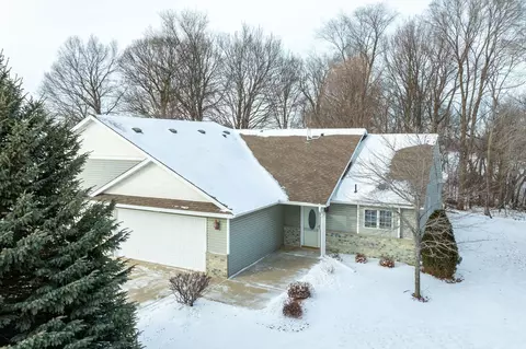 831 Deer Ct NE, Montgomery, MN 56069