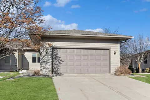 612 Thye Ct, Northfield, MN 55057
