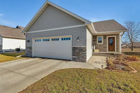 1516 6th Ave S, Sartell, MN 56377