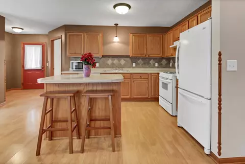 1906 W Oakes Dr, Saint Cloud, MN 56303 photo 3