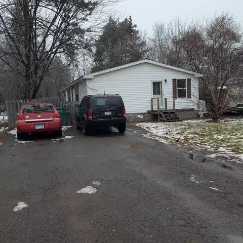 405 Main W, Hinckley, MN 55037