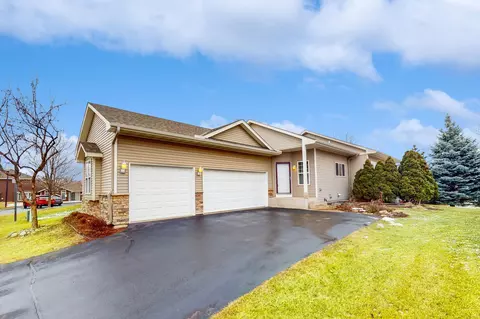 8552 Adair Cir N, Brooklyn Park, MN 55443