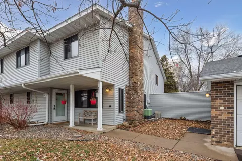 9455 Ranchview Ln N, Maple Grove, MN 55369