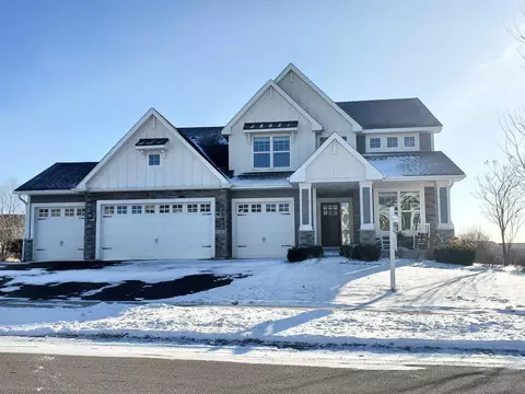 19364 Huntington Ave, Lakeville, MN 55044