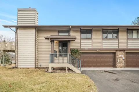3130 Farnum Dr #A, Eagan, MN 55121