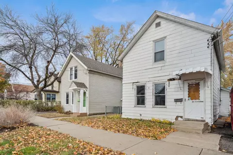 31 22nd Ave NE, Minneapolis, MN 55418