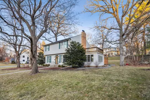 201 Maple Hill Rd, Hopkins, MN 55343