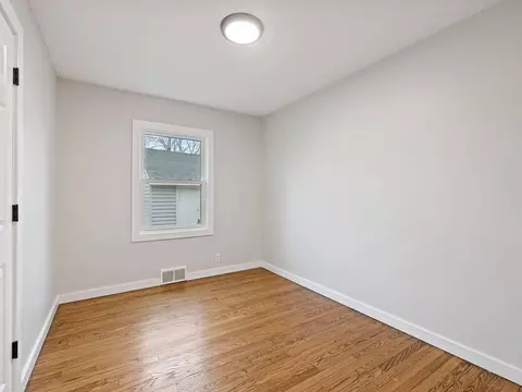 105 E 91st St, Bloomington, MN 55420 photo 18