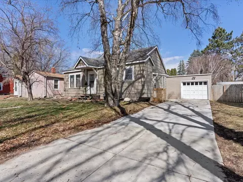 Exterior - 417 B St NE, Brainerd, MN 56401 photo 2 of 7
