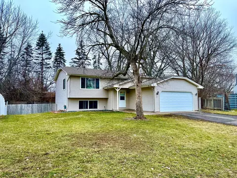 8217 Thomas Ave N, Brooklyn Park, MN 55444