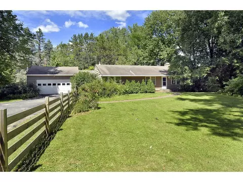 367 Ridgeview Dr, Wayzata, MN 55391