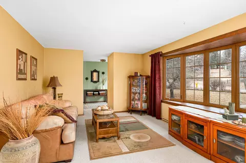 Living - 2800 Greysolon Rd, Duluth, MN 55812 photo 6 of 13
