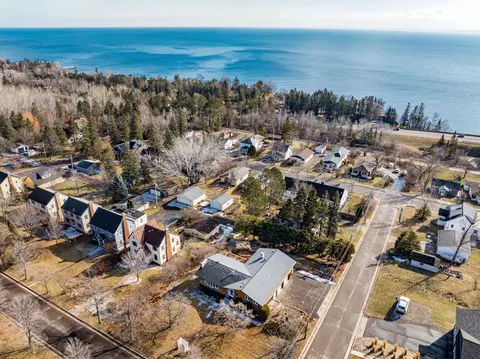 View/Area - 2800 Greysolon Rd, Duluth, MN 55812 photo 2 of 5