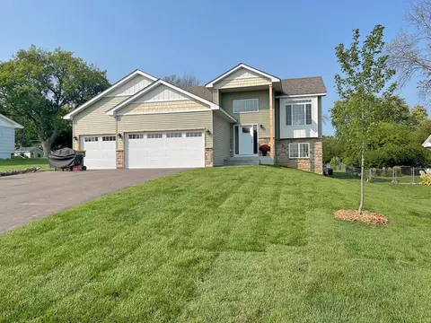 5692 Boone Pl N, New Hope, MN 55428