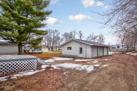 1739 5th St NW, Faribault, MN 55021 photo 5