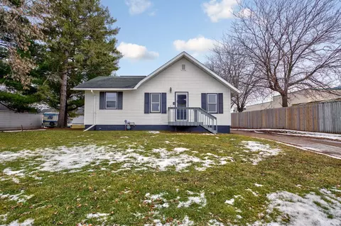 1739 5th St NW, Faribault, MN 55021 photo 3
